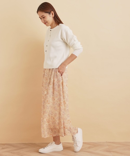 SALON adam et rope'(サロン アダム エ ロペ)の「ハーブプリントベルト付きロングフレアスカート(スカート・レディース・ネイビー/オレンジ・FREE)」の11枚目の写真
