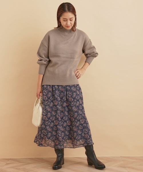 SALON adam et rope'(サロン アダム エ ロペ)の「ハーブプリントベルト付きロングフレアスカート(スカート・レディース・ネイビー/オレンジ・FREE)」の16枚目の写真