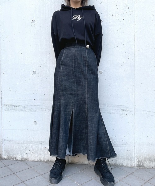 lilLilly(リルリリー)の「マーメイドデニムロングスカート(デニムスカート・レディース・インディゴブルー/ブラック・FREE)」の21枚目の写真