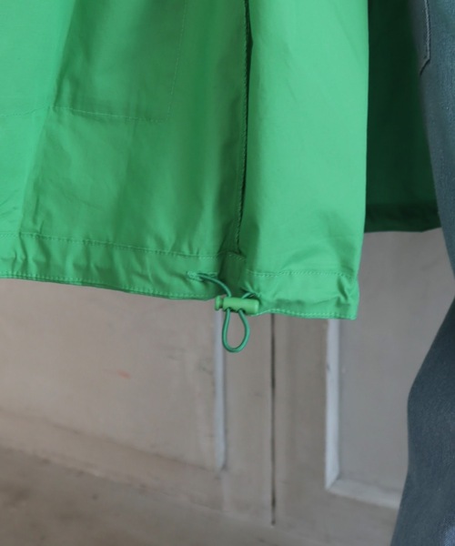 moment+（モーメントプラス）の「シアーナイロンワッシャーマルチWAYボリュームスリーブマウンテンパーカー（マウンテンパーカー・レディース・ブラック/ベージュ/オフホワイト/カーキ/ブルー/ライトグリーン・M）」の17枚目の写真