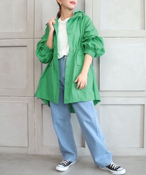 moment+（モーメントプラス）の「シアーナイロンワッシャーマルチWAYボリュームスリーブマウンテンパーカー（マウンテンパーカー・レディース・ブラック/ベージュ/オフホワイト/カーキ/ブルー/ライトグリーン・M）」の10枚目の写真