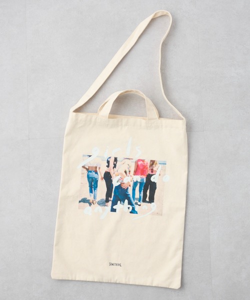 SOMETHING(サムシング)の「【SOMETHING/サムシング】PHOTO TOTE(トートバッグ・レディース・オフホワイト・FREE)」の5枚目の写真