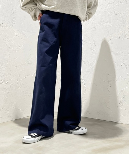 apres jour mignon(アプレジュールミニョン)の「ツイルストレートパンツ【ZOZOTOWN限定アイテム】(その他パンツ・レディース・ネイビー/ベージュ/オフホワイト・MEDIUM/X-LARGE/SMALL)」の18枚目の写真