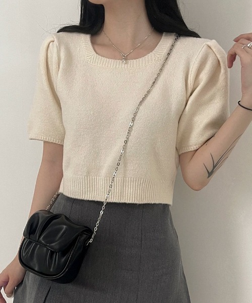 BEIDELLI（ベイデリー）の「[BELLIDE MADE] スクエアネッククロップ半袖カットソー（Tシャツ/カットソー・レディース・アイボリー/グレー/イエロー・FREE）」の4枚目の写真