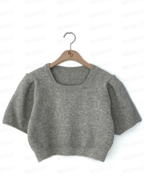 BEIDELLI（ベイデリー）の「[BELLIDE MADE] スクエアネッククロップ半袖カットソー（Tシャツ/カットソー・レディース・アイボリー/グレー/イエロー・FREE）」の16枚目の写真