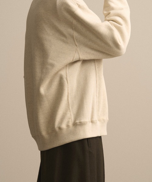 和ROBE(ワローブ)の「和ROBE / JUBAN WIDE SWEAT(スウェット・メンズ・ブラック/グレー/スモークピンク/プラム/グリーン/アイボリー/マスタード・1/2/3)」の2枚目の写真