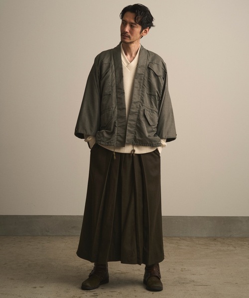 和ROBE(ワローブ)の「和ROBE / JUBAN WIDE SWEAT(スウェット・メンズ・ブラック/グレー/スモークピンク/プラム/グリーン/アイボリー/マスタード・1/2/3)」の21枚目の写真