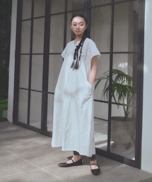 manana suerte | コットンスリットネックワンピース(ワンピース)