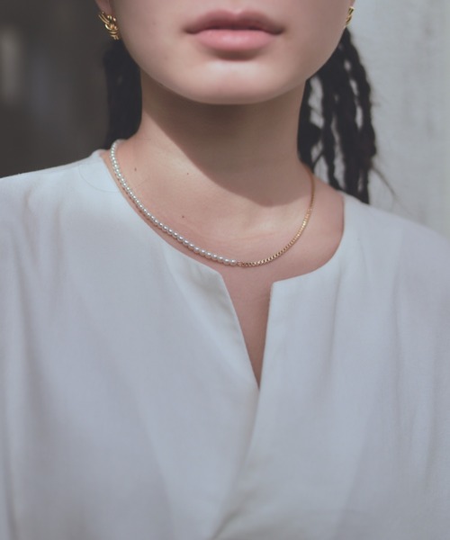 manana suerte（マニャーナスエルテ）の「コットンスリットネックワンピース（ワンピース・レディース・ブラック/ホワイト・FREE）」の7枚目の写真