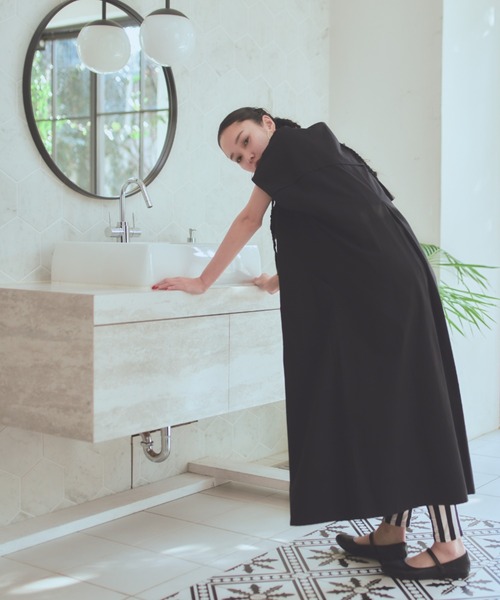 manana suerte（マニャーナスエルテ）の「コットンスリットネックワンピース（ワンピース・レディース・ブラック/ホワイト・FREE）」の14枚目の写真