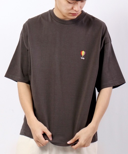FUNALIVE(ファンアライブ)の「BF2 select ワンポイント刺繍 ビッグシルエットTシャツ(Tシャツ/カットソー・メンズ・ブラック/ベージュ/ピンク/ブルー/ホワイト・LL/M/L)」の4枚目の写真