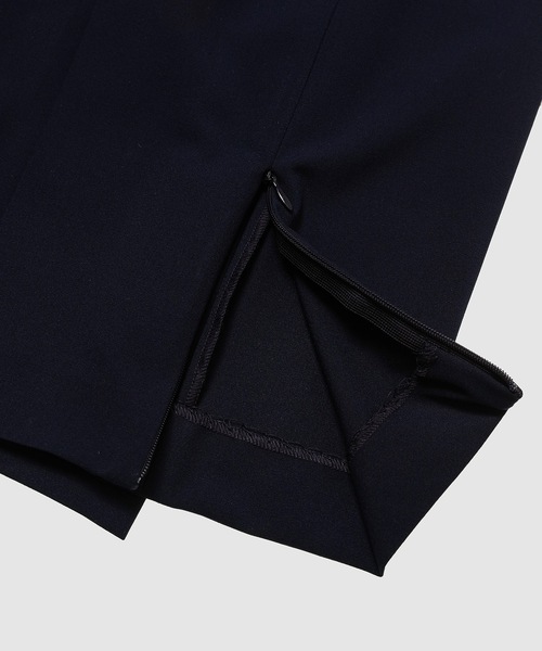 BOTTER（ボッター）の「SLIM FIT TROUSERS WITH ZIP UP SLIT IN HEM（スラックス・メンズ・ネイビー・46/48）」の3枚目の写真