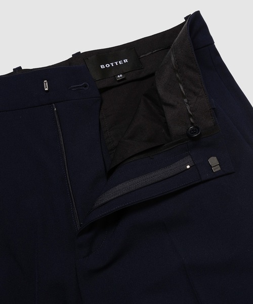 BOTTER（ボッター）の「SLIM FIT TROUSERS WITH ZIP UP SLIT IN HEM（スラックス・メンズ・ネイビー・46/48）」の5枚目の写真