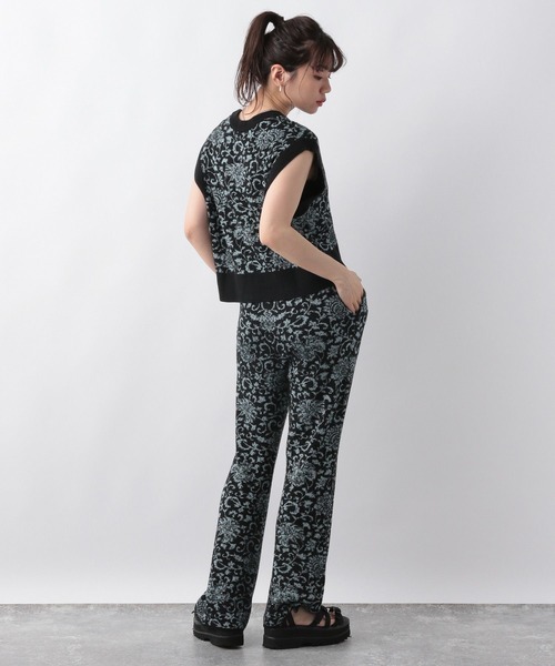 RAGEBLUE（レイジブルー）の「2WAYフラワー柄ニットベスト（ベスト・レディース・ブラック/ベージュ/グリーン・FREE）」の8枚目の写真