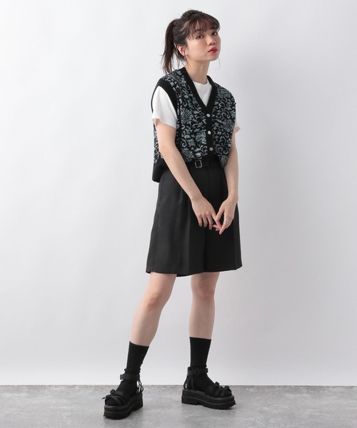 RAGEBLUE（レイジブルー）の「2WAYフラワー柄ニットベスト（ベスト・レディース・ブラック/ベージュ/グリーン・FREE）」の16枚目の写真