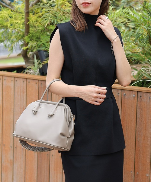タグ付き♡CULLNI ハイネックニットジレベストゴールド金具 タグ付き♡CULLNI ハイネックニットジレベストゴールド金具