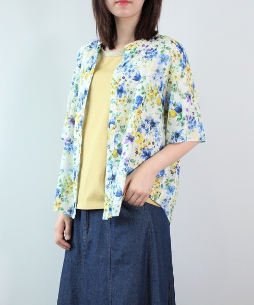 MB mint breeze(エムビーミントブリーズ)の「花柄プリント ハーフスリーブ シャツ(シャツ/ブラウス・レディース・ライトグレー/オフホワイト/ネイビー・LL/3L/4L/5L/M/L)」の4枚目の写真