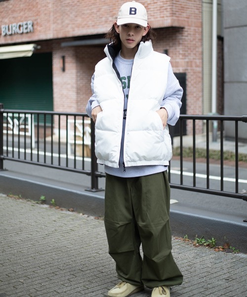 WEGO(ウィゴー)の「WEGO/リバーシブルエコダウンベスト(ダウンベスト・メンズ・ホワイト/ベージュ/その他1/ブラック・MEDIUM/LARGE)」の13枚目の写真