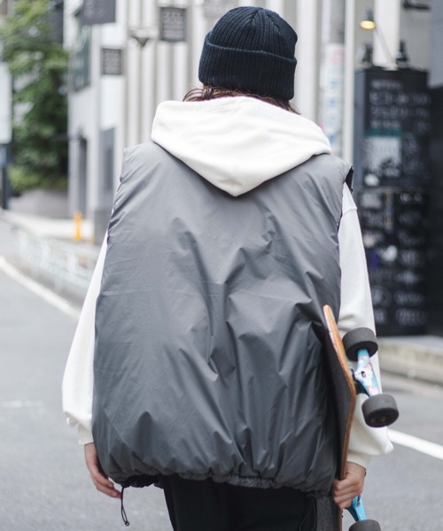 WEGO(ウィゴー)の「WEGO/リバーシブルエコダウンベスト(ダウンベスト・メンズ・ホワイト/ベージュ/その他1/ブラック・MEDIUM/LARGE)」の10枚目の写真