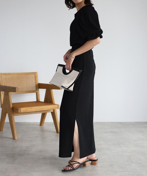 mi via loca(ミヴィアロカ)の「シャーリングタイトスカート(スカート・レディース・ブラック/ベージュ/ブルー・FREE)」の19枚目の写真