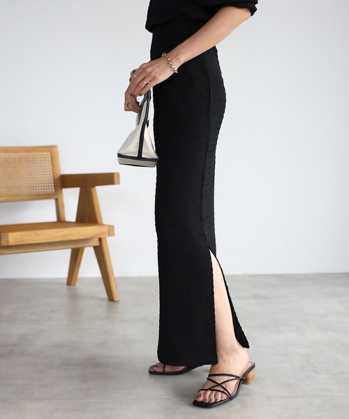 mi via loca(ミヴィアロカ)の「シャーリングタイトスカート(スカート・レディース・ブラック/ベージュ/ブルー・FREE)」の12枚目の写真