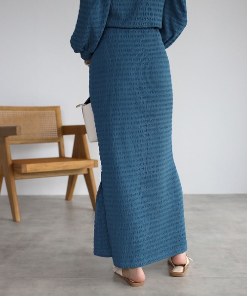 mi via loca(ミヴィアロカ)の「シャーリングタイトスカート(スカート・レディース・ブラック/ベージュ/ブルー・FREE)」の17枚目の写真