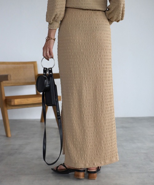 mi via loca(ミヴィアロカ)の「シャーリングタイトスカート(スカート・レディース・ブラック/ベージュ/ブルー・FREE)」の20枚目の写真