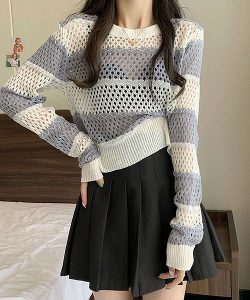 Primazel(プリマゼル)の「透かし編み長袖ボーダーニットトップス(ニット/セーター・レディース・グレー系その他/ベージュ系その他・M)」の2枚目の写真