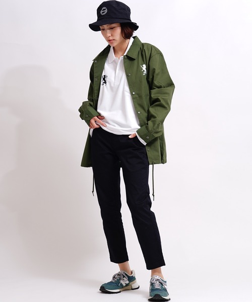 GIORDANO（ジョルダーノ）の「[GIORDANO] ライオン刺繍 コーチジャケット (撥水加工)（ブルゾン・レディース・ブラック/ダークグリーン/ベージュ・MEDIUM/LARGE）」の16枚目の写真