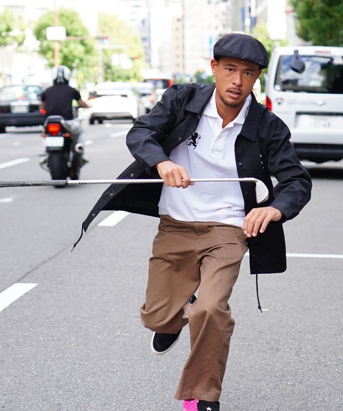 GIORDANO（ジョルダーノ）の「[GIORDANO] ライオン刺繍 コーチジャケット (撥水加工)（ブルゾン・レディース・ブラック/ダークグリーン/ベージュ・MEDIUM/LARGE）」の10枚目の写真