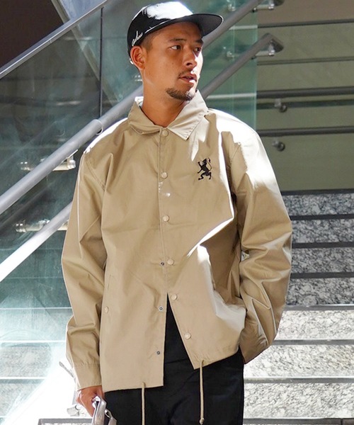 GIORDANO（ジョルダーノ）の「[GIORDANO] ライオン刺繍 コーチジャケット (撥水加工)（ブルゾン・レディース・ブラック/ダークグリーン/ベージュ・MEDIUM/LARGE）」の13枚目の写真