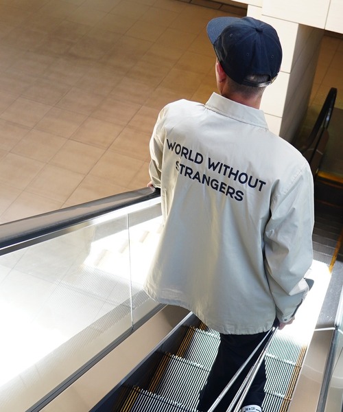 GIORDANO（ジョルダーノ）の「[GIORDANO] ライオン刺繍 コーチジャケット (撥水加工)（ブルゾン・レディース・ブラック/ダークグリーン/ベージュ・MEDIUM/LARGE）」の15枚目の写真