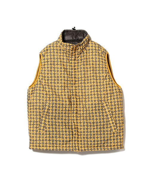 BEAMS PLUS（ビームスプラス）の「BEAMS PLUS / ジオメトリック プリント ミリタリー パフ ベスト（ベスト・メンズ・オリーブ/イエロー・MEDIUM/LARGE/X-LARGE/SMALL）」の19枚目の写真