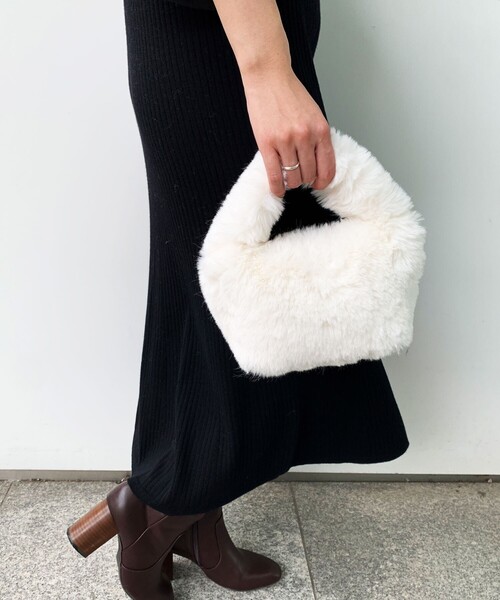 OPAQUE.CLIP（オペークドットクリップ）の「◆ミニマルフェイクファーショルダーバッグ【2WAY】（ショルダーバッグ・レディース・ブラウン系その他/ホワイト/オレンジ・00）」の18枚目の写真