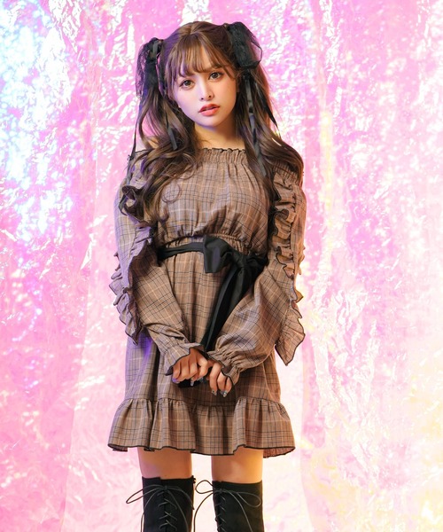 Diable baiser（ディアブルベーゼ）の「リボンベルト付きフリル袖ワンピース（ワンピース・レディース・ブラック/ブラウン・MEDIUM/LARGE/X-LARGE/XX-LARGE）」の2枚目の写真