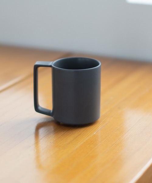 sarasa design（サラサデザイン）の「b2c スタンダード マグ tall（グラス/マグカップ/タンブラー・レディース・ライトグレー/チャコールグレー・ONESIZE）」の2枚目の写真