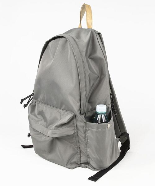 the case(ザケース)の「THE CASE(ザ ケース)別注デイパック(バックパック/リュック・レディース・ブラック/グレー・FREE)」の16枚目の写真