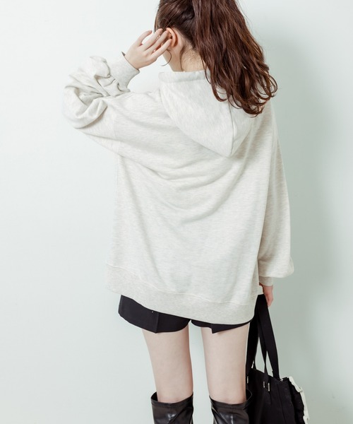 OLIVE des OLIVE(オリーブデオリーブ)の「刺繍ロゴフーディチュニック(パーカー・レディース・ネイビー/オートミール/ピンク/オフホワイト・FREE)」の15枚目の写真