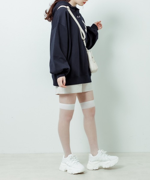 OLIVE des OLIVE(オリーブデオリーブ)の「刺繍ロゴフーディチュニック(パーカー・レディース・ネイビー/オートミール/ピンク/オフホワイト・FREE)」の18枚目の写真