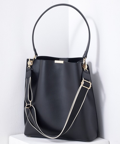 12Twelve Agenda（トゥエルブ　アジェンダ）の「【再入荷】軽量２ｗａｙハンドルスクエアＡ４バッグ（トートバッグ・レディース・ベージュ/ブラック/グレイッシュベージュ/チャコールグレー/ブラウン/ライトグレー/ライトベージュ・FREE）」の2枚目の写真