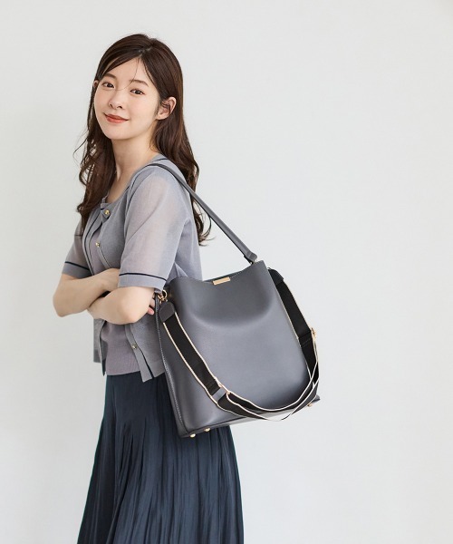 12Twelve Agenda(トゥエルブ アジェンダ)の「【再入荷】軽量2wayハンドルスクエアA4バッグ(トートバッグ・レディース・ベージュ/ブラック/グレイッシュベージュ/チャコールグレー/ブラウン/ライトグレー/ライトベージュ・FREE)」の22枚目の写真