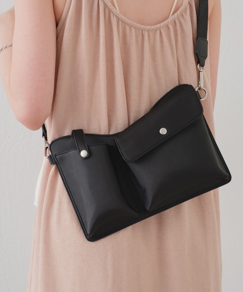 Kastane（カスタネ）の「2WAYボディBAG（ボディバッグ/ウエストポーチ・レディース・ブラック/ブルー/ベージュ・FREE）」の8枚目の写真