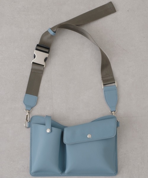 Kastane（カスタネ）の「2WAYボディBAG（ボディバッグ/ウエストポーチ・レディース・ブラック/ブルー/ベージュ・FREE）」の14枚目の写真