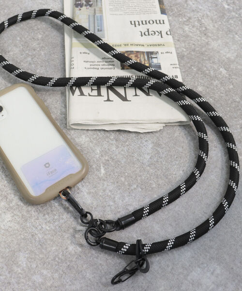 fredy emue（フレディエミュ）の「太コードスマホショルダー（スマホグッズ・レディース・ブラック系その他3/ブルー系その他3/パープル系その他4・FREE）」の6枚目の写真