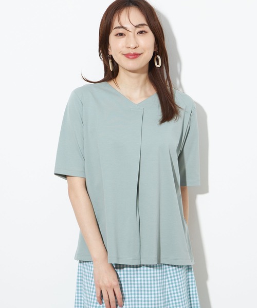 Petit Honfleur(プチオンフルール)の「【UVカット・接触冷感】さらさらタックプルオーバー(Tシャツ/カットソー・レディース・モカ/グリーン/ネイビー・L/M)」の2枚目の写真