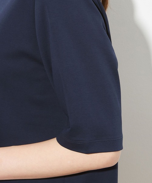 Petit Honfleur(プチオンフルール)の「【UVカット・接触冷感】さらさらタックプルオーバー(Tシャツ/カットソー・レディース・モカ/グリーン/ネイビー・L/M)」の8枚目の写真