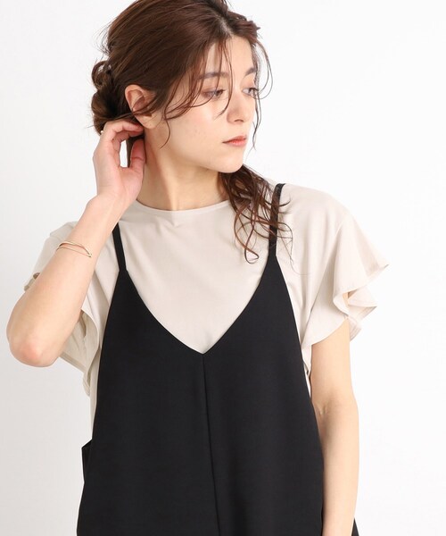 DRESKIP（ドレスキップ）の「◆【接触冷感】女性らしく好印象◎お袖ラッフル トップス（Tシャツ/カットソー・レディース・ブラック/ライトベージュ/ライトブルー/オフホワイト・02/03/04）」の4枚目の写真