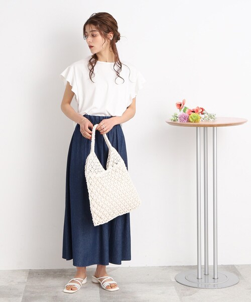 DRESKIP（ドレスキップ）の「◆【接触冷感】女性らしく好印象◎お袖ラッフル トップス（Tシャツ/カットソー・レディース・ブラック/ライトベージュ/ライトブルー/オフホワイト・02/03/04）」の6枚目の写真