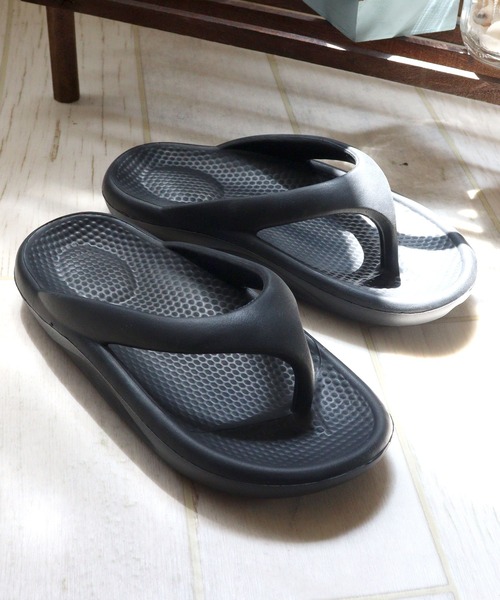 AAA+（サンエープラス）の「軽量厚底 リカバリートングサンダル　ユニセックス（サンダル・レディース・ブラック/ホワイト/ベージュ・38/40/46/36/42/44）」の2枚目の写真