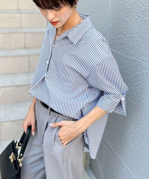 NOLLEY’S Sophi(ノーリーズソフィ)の「パール釦スキッパーシャツ(シャツ/ブラウス・レディース・ホワイト系その他4/サックスブルー/ホワイト・38)」の14枚目の写真